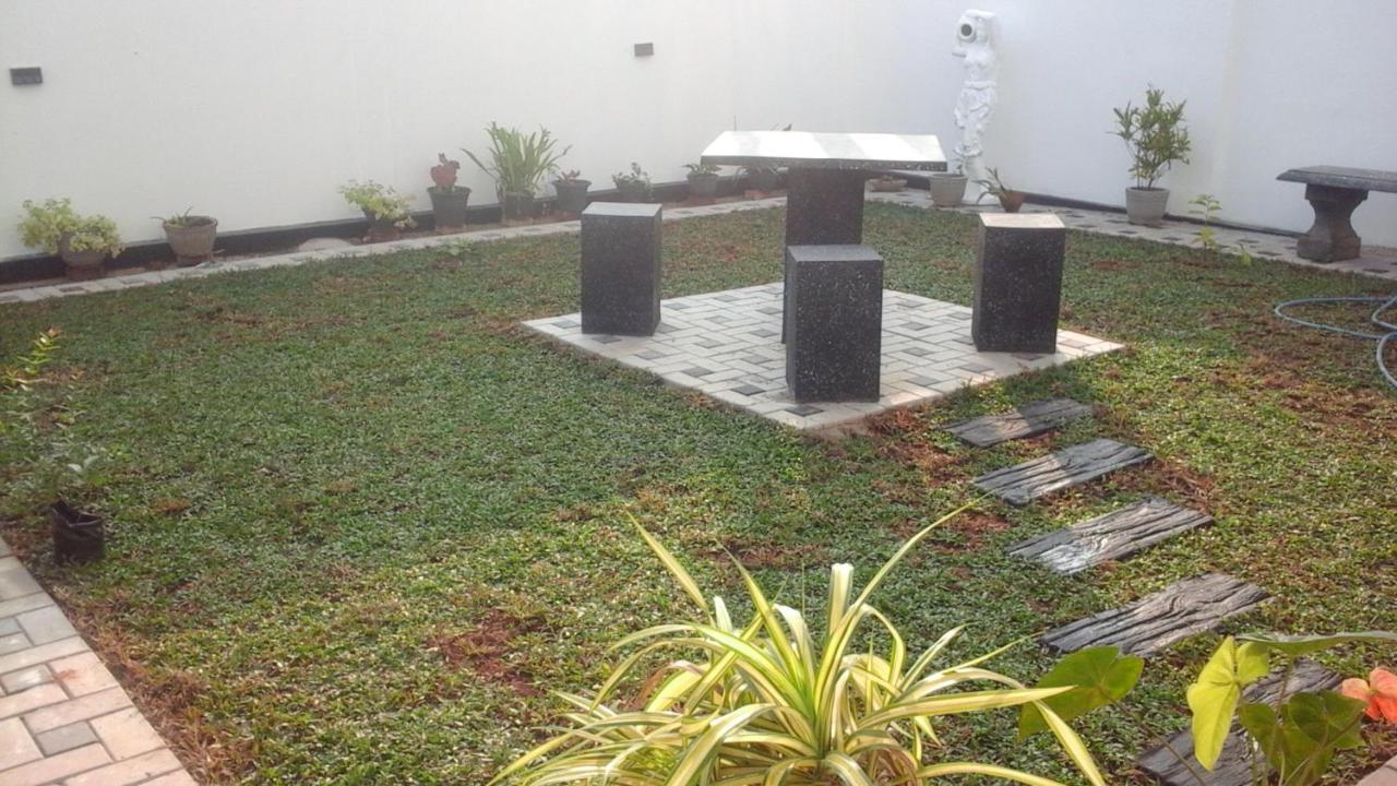 Apartment Near Colombo Airport Katunayaka Extérieur photo